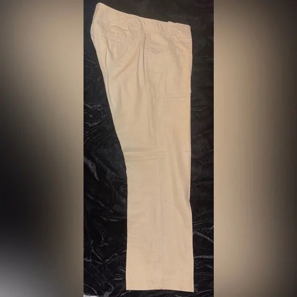 New York & Company Pants - Picture 5 of 6